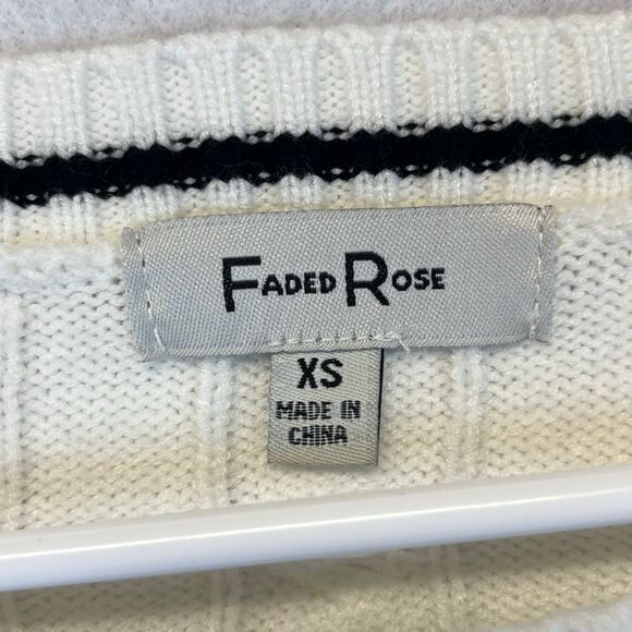 NWT FADED ROSE Sweater Women's XS Cream “New York” Cable Knit Cropped Pullover - Picture 4 of 14